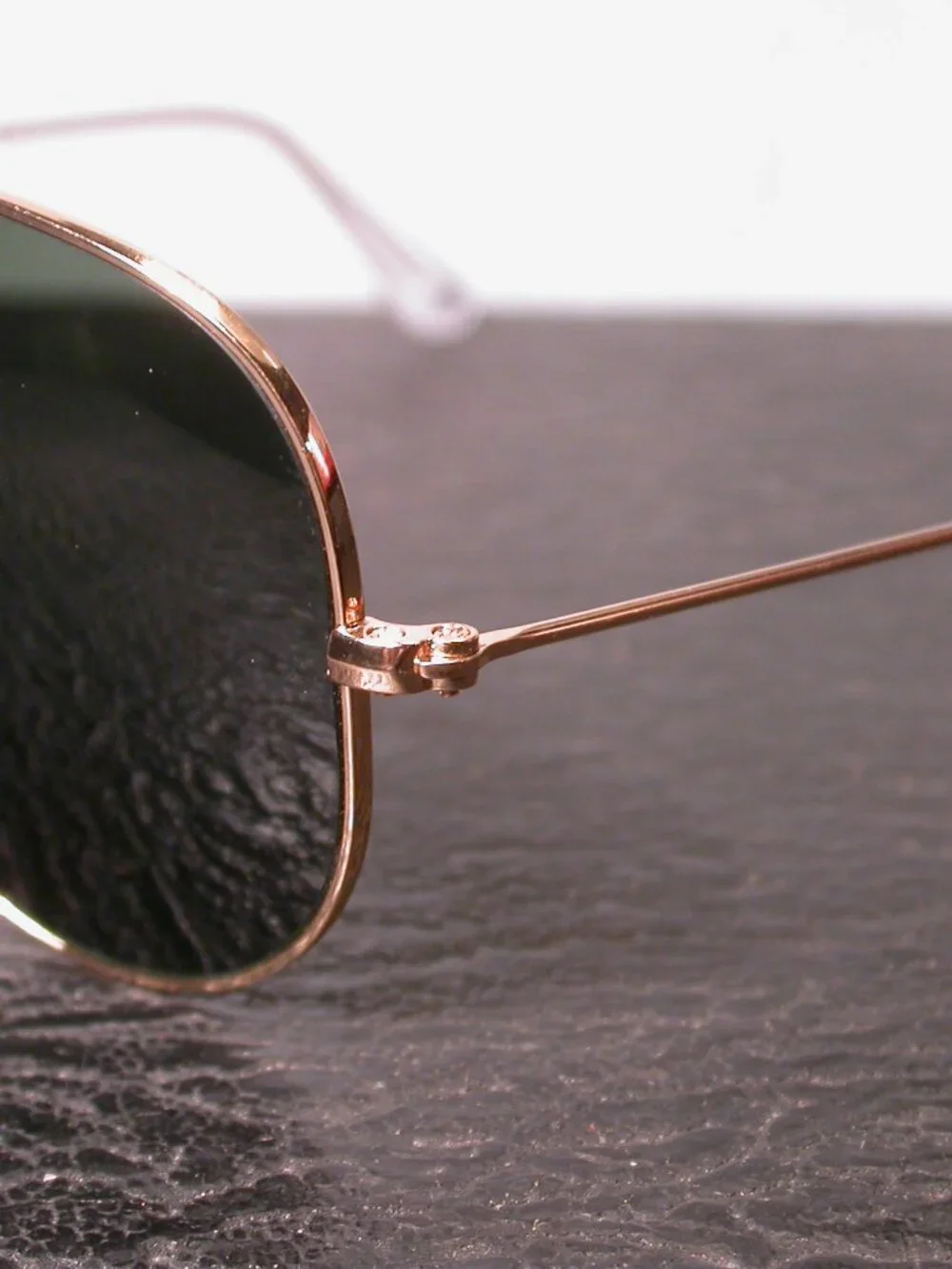 Ray Ban Gold Metal Aviator Shades Sunglasses ITALY RB3025 FRAME ONLY